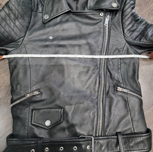 Black leather jacket - Picture 15 of 16